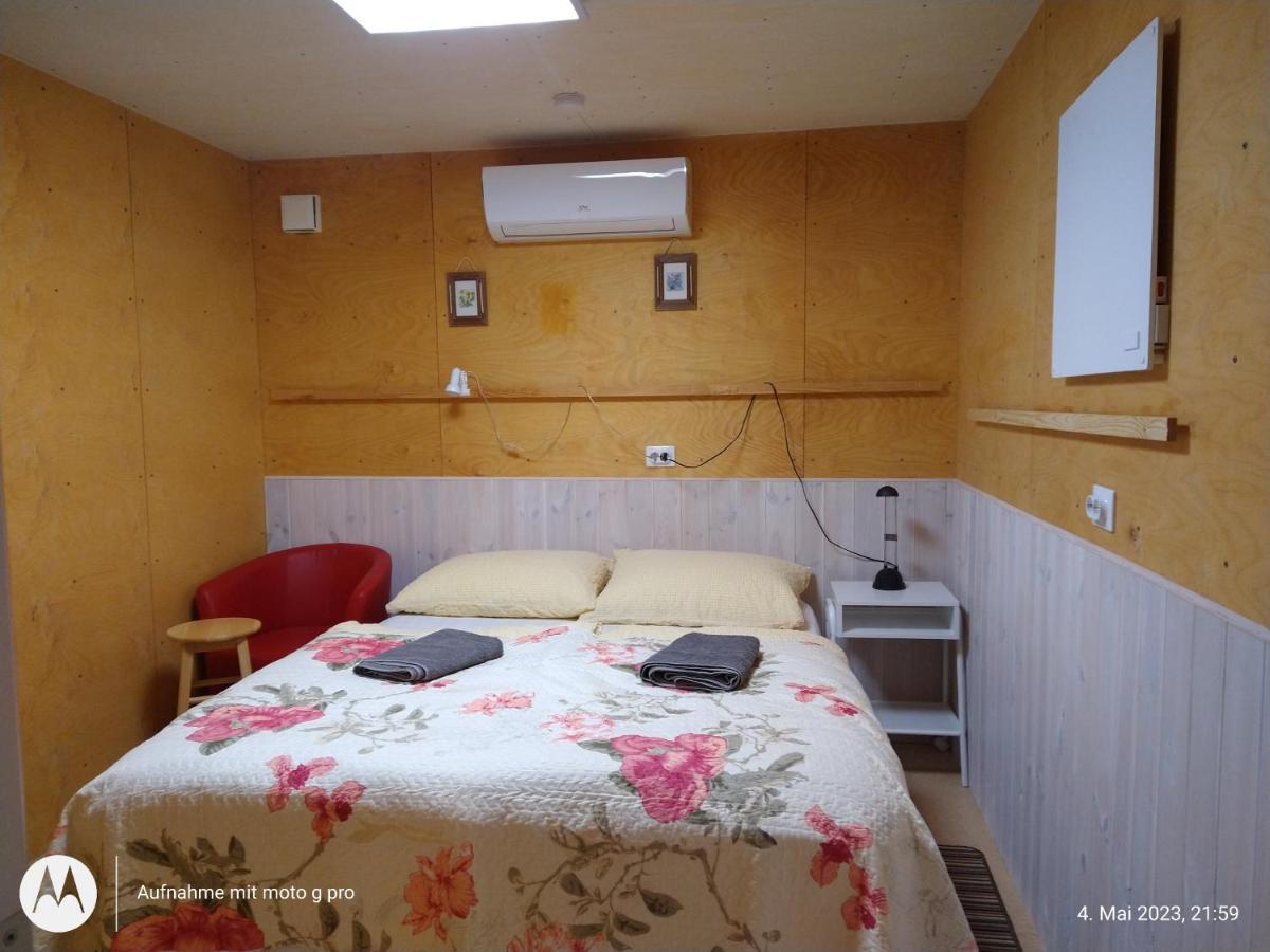 Lahemaa Kohvikann B & B, Caravan Park Palmse Chambre photo