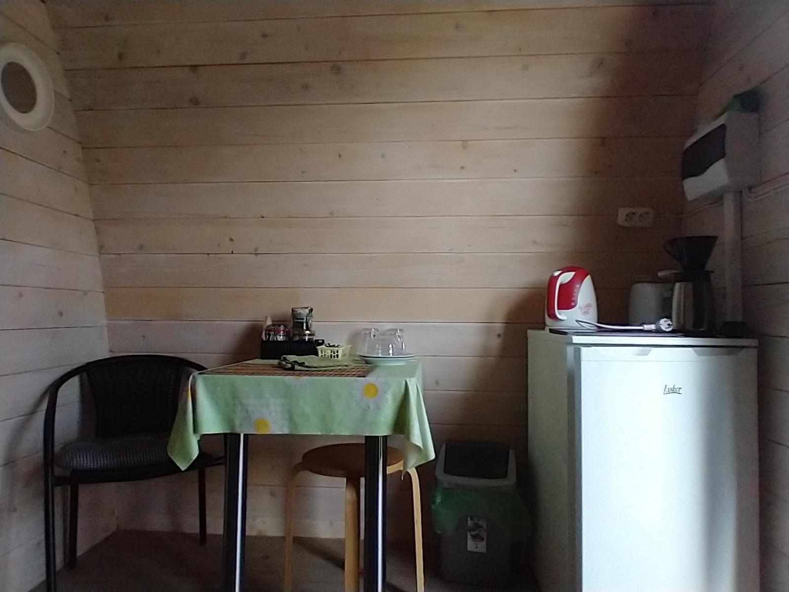 Lahemaa Kohvikann B & B, Caravan Park Palmse Chambre photo