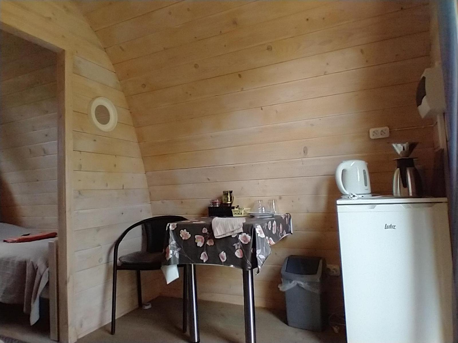 Lahemaa Kohvikann B & B, Caravan Park Palmse Chambre photo